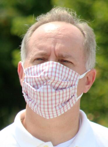 Robin Vos in a mask headshot
